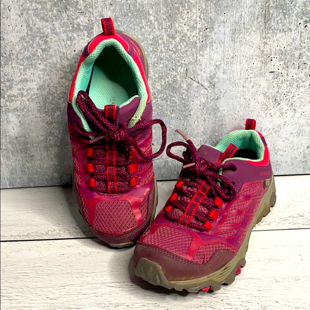 Merrell Girls Hiking Shoes Size 1.5